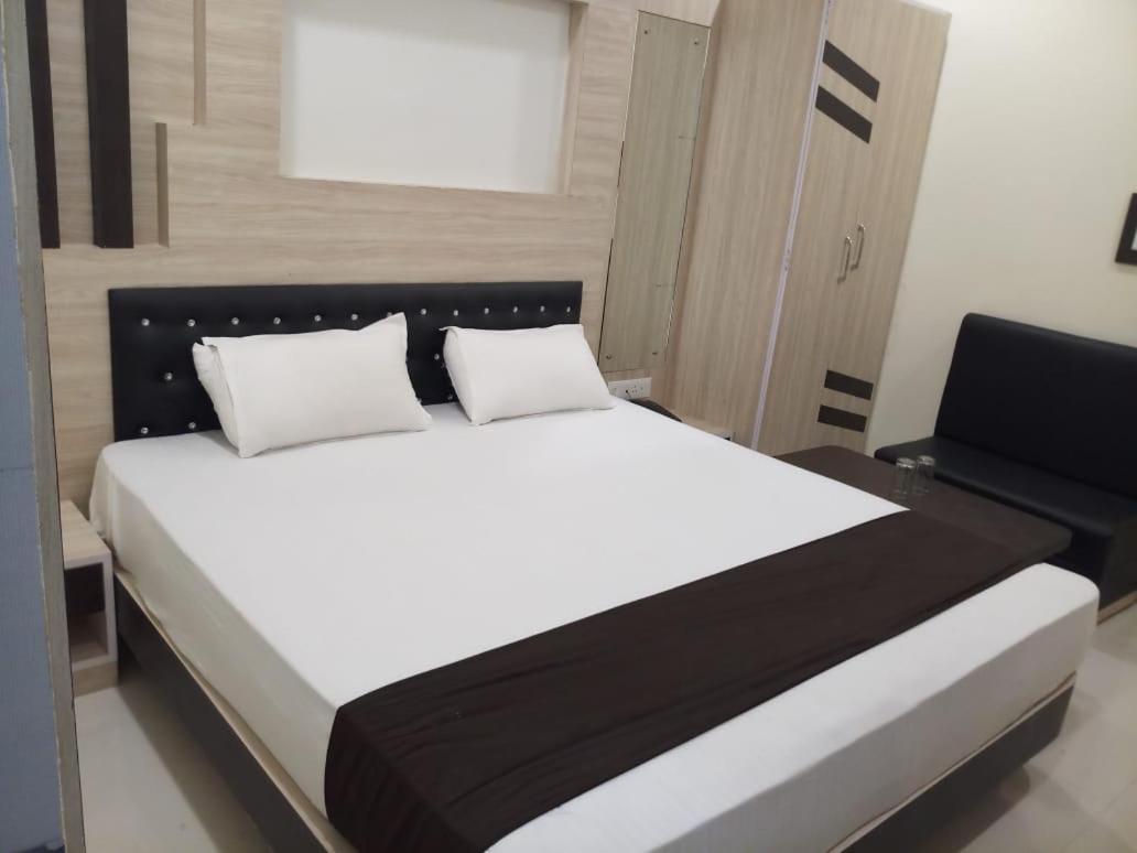 Hotel R K Residency Muzaffarpur Dış mekan fotoğraf
