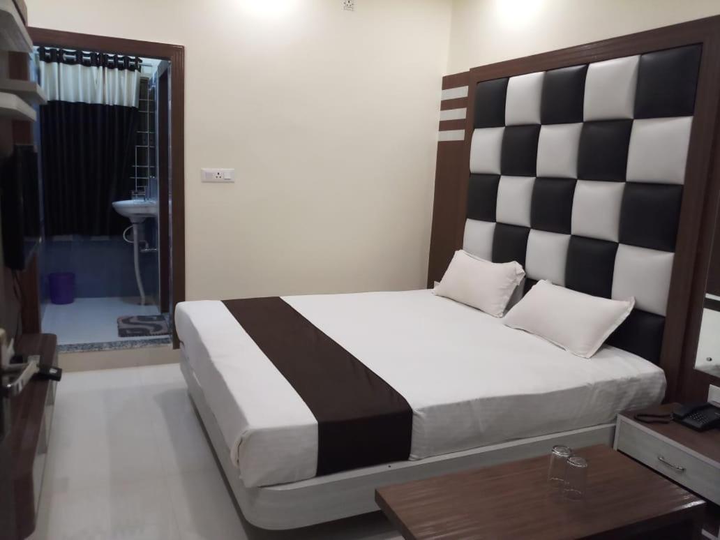 Hotel R K Residency Muzaffarpur Dış mekan fotoğraf